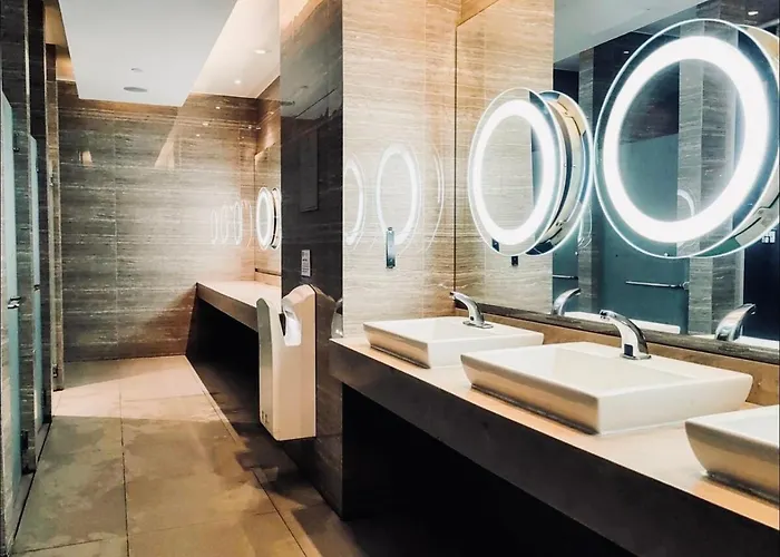 Aparthotel Gramercy Residences Cozy 1br With 600mbps & Free Amenities View 4*